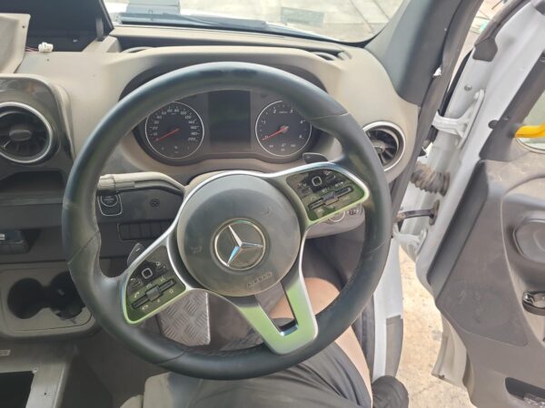 MERCEDES SPRINTER 2018-2025 DOOR HINGE/RUNNER RH FRONT DOOR (LOWER), VAN/CAB CHA - Image 34