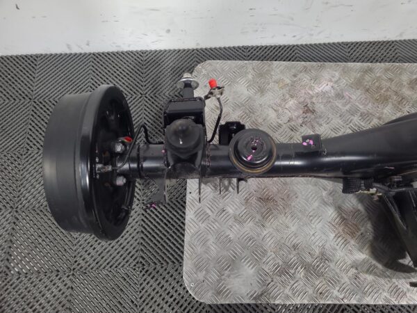 NISSAN NAVARA 2021-2025 REAR DIFF ASSEMBLY NP300, DIESEL, 2.3, TWIN TURBO, 4WD, - Image 2