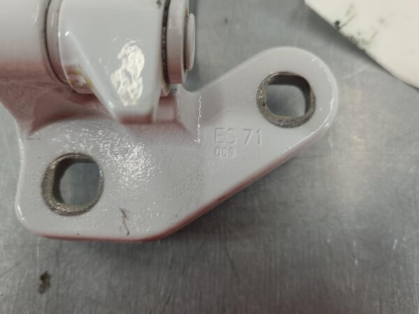 MERCEDES SPRINTER 2018-2025 DOOR HINGE/RUNNER RH FRONT DOOR (UPPER), VAN/CAB CHA - Image 16