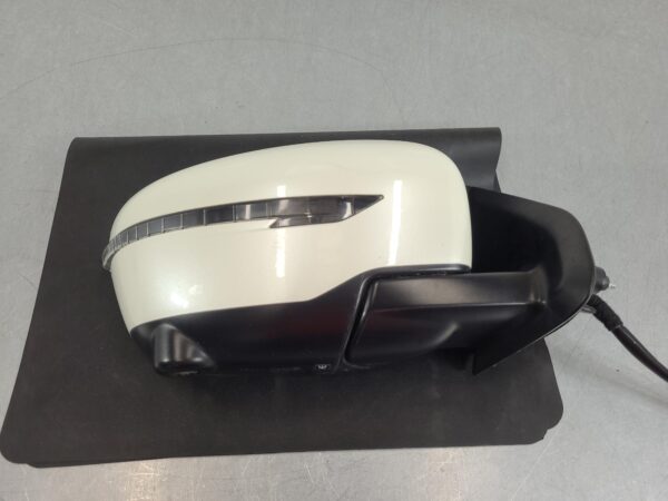 NISSAN NAVARA 2020-2025 RIGHT DOOR MIRROR NP300, POWER FOLD, COLOUR CODED TYPE, - Image 15
