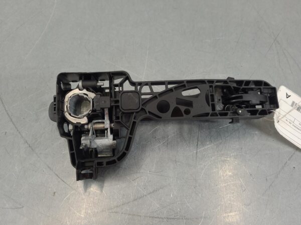 MERCEDES SPRINTER 2018-2025 DOOR HANDLE VS30, LH FRONT, OUTER, VAN/CAB CHASSIS, - Image 4