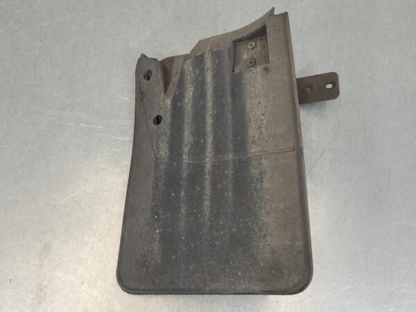 RENAULT MASTER 2011-2025 MUD FLAPS X62, RH REAR, SINGLE WHEEL, 09/11- - Image 2