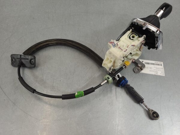 RENAULT TRAFIC 2019-2025 GEAR STICK/SHIFTER AUTO T/M TYPE, X82, 09/19- - Image 5