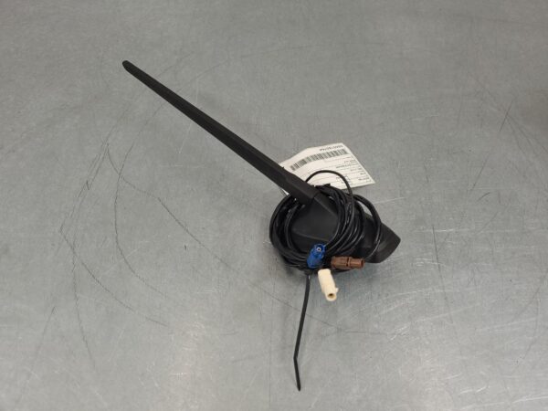 RENAULT TRAFIC 2015-2026 ANTENNA X82, 01/15- - Image 3