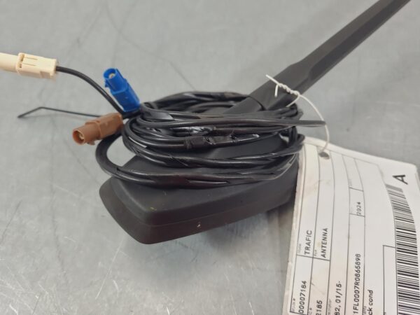 RENAULT TRAFIC 2015-2026 ANTENNA X82, 01/15- - Image 17