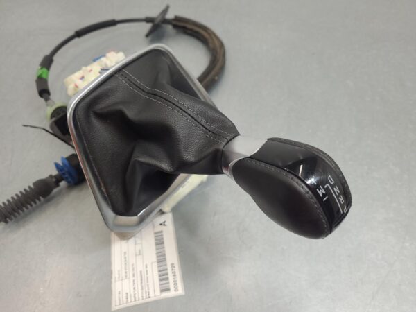 RENAULT TRAFIC 2019-2025 GEAR STICK/SHIFTER AUTO T/M TYPE, X82, 09/19- - Image 4