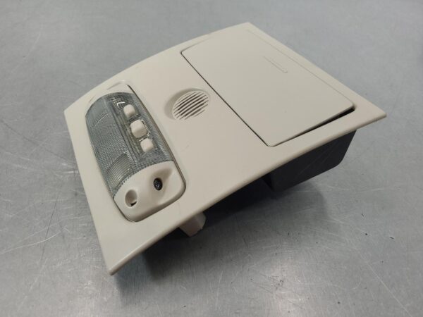 FORD RANGER 2011-2022 COURTESY LIGHT PX, FRONT, W/ SENSOR, AMBIENT LIGHTS TYPE, - Image 3