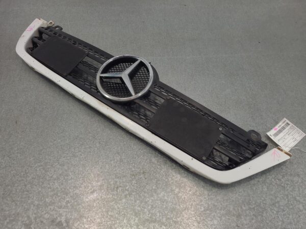 MERCEDES SPRINTER 2000-2006 RADIATOR GRILLE VAN, 05/00-10/06 - Image 13
