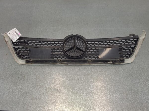 MERCEDES SPRINTER 2000-2006 RADIATOR GRILLE VAN, 05/00-10/06 - Image 19