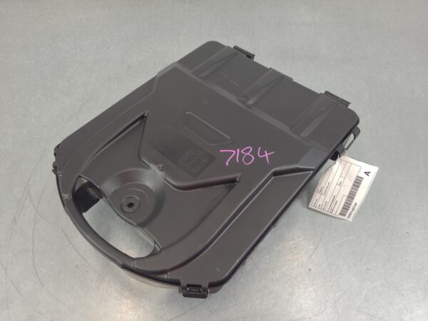 RENAULT TRAFIC 2015-2026 JACK/TOOL KIT X82, 01/15-