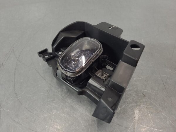 RENAULT TRAFIC 2022-2025 LEFT INDICATOR/FOG/SIDE BUMPER FOGLAMP, W/ LED TYPE, X8 - Image 5