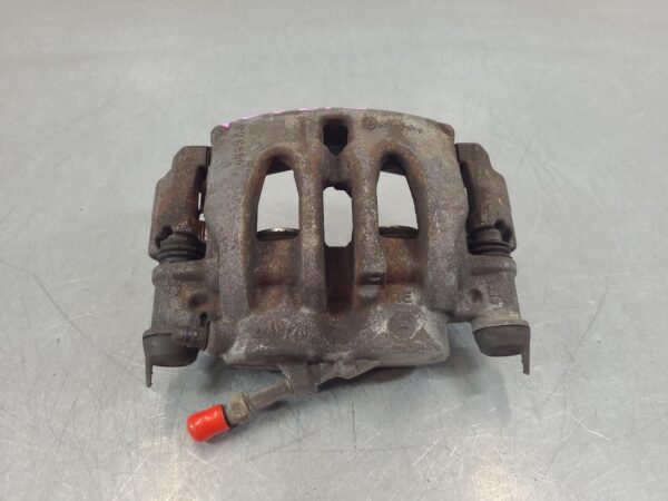 MERCEDES VITO 2004-2015 CALIPER RH FRONT, BREMBO TYPE, 639, 05/04-02/15 - Image 3