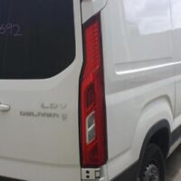 LDV DELIVER 9 07/2020-ON OUTER RIGHT BARN DOOR HANDLE WHITE