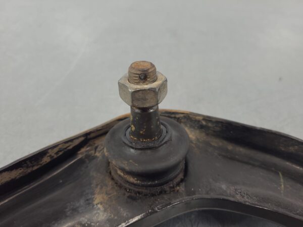 NISSAN NAVARA 2021-2025 RIGHT FRONT UPPER CONTROL ARM NP300, 01/21- - Image 8