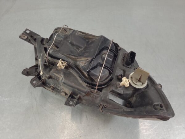 MERCEDES SPRINTER 2000-2006 LEFT HEADLAMP BLACK BASE, VAN, 05/00-10/06 - Image 4