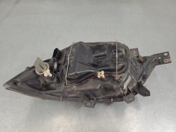 MERCEDES SPRINTER 2000-2006 RIGHT HEADLAMP BLACK BASE, VAN, 05/00-10/06 - Image 5