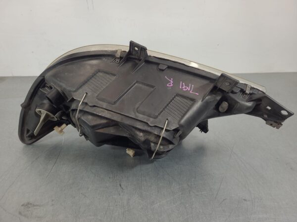 MERCEDES SPRINTER 2000-2006 RIGHT HEADLAMP BLACK BASE, VAN, 05/00-10/06 - Image 4