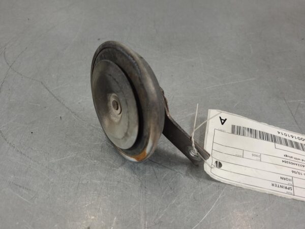 MERCEDES SPRINTER 1998-2006 HORN VAN 02/98-10/06 - Image 3