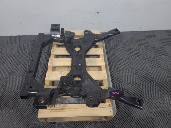 MERCEDES VITO 2011-2015 FRT XMEMBER/CRADLE 639, 4CYL, LATE TYPE, 02/11-02/15