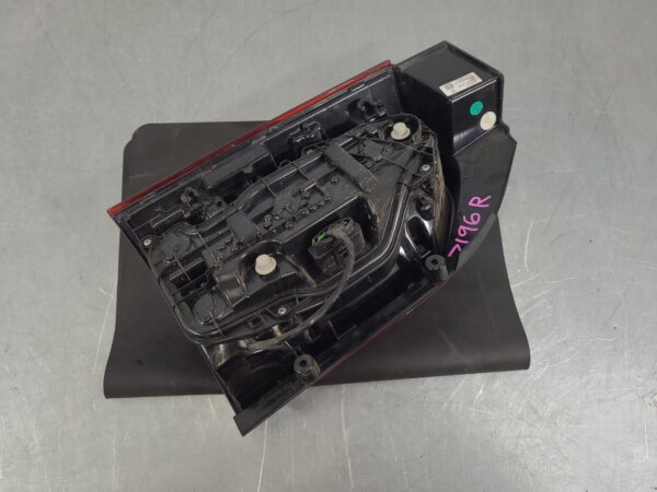 VOLKSWAGEN TRANSPORTER 2020-2024 RIGHT TAILLIGHT T6, IN BODY, HALOGEN TYPE, 08/2 - Image 6