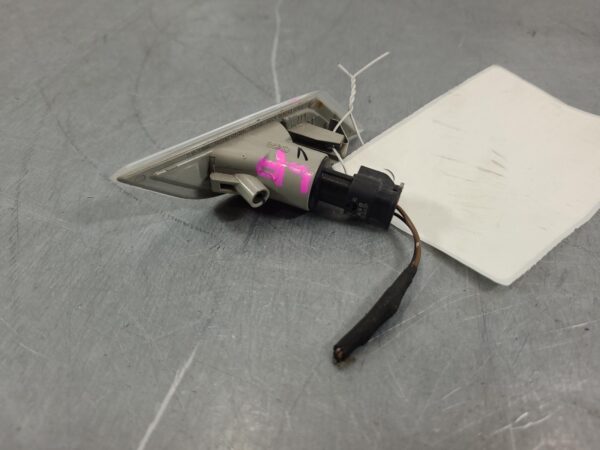 VOLKSWAGEN TRANSPORTER 2020-2024 LEFT INDICATOR/FOG/SIDE GUARD FLASHER (REPEATER - Image 16