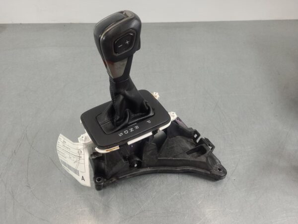 FORD RANGER 2018-2022 GEAR STICK/SHIFTER GEAR SHIFTER, AUTO T/M, 2WD/4WD, W/ TIP
