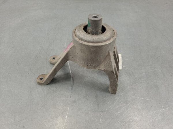 VOLKSWAGEN TRANSPORTER 2010-2024 MOUNT ENGINE MOUNT (REAR), DIESEL, 2.0, TURBO, - Image 2