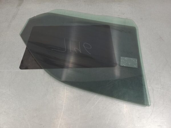 VOLKSWAGEN TRANSPORTER 2015-2024 LEFT FRONT DOOR WINDOW T6, 07/15-08/24 - Image 16