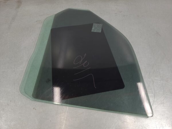 VOLKSWAGEN TRANSPORTER 2015-2024 RIGHT FRONT DOOR WINDOW T6, 07/15-08/24 - Image 5