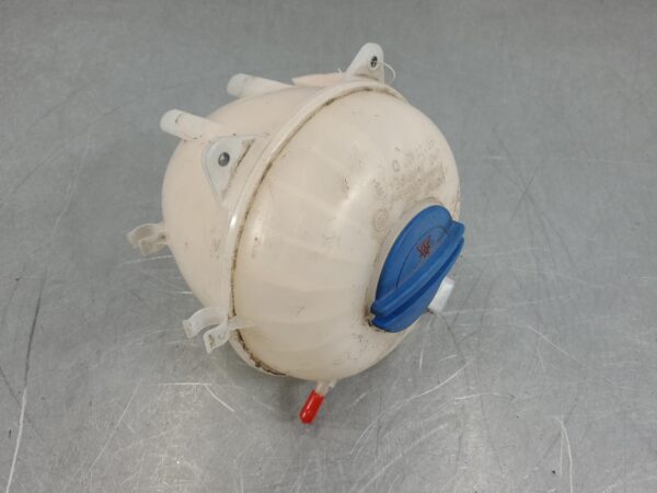 VOLKSWAGEN TRANSPORTER 2015-2024 OVERFLOW BOTTLE T6, 07/15-08/24