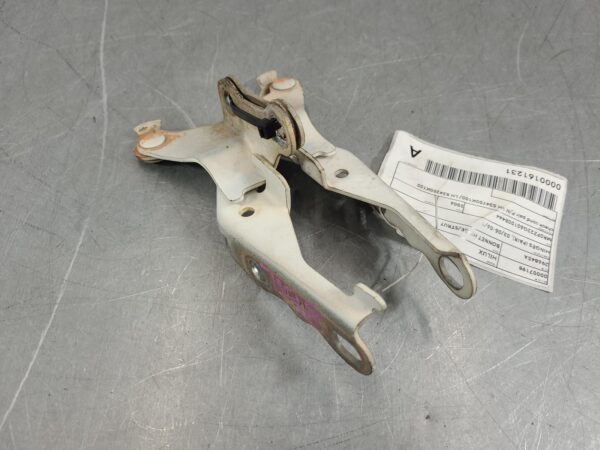 TOYOTA HILUX 2005-2011 BONNET HINGE/STRUT HINGES (PAIR), 03/05-06/11 - Image 3