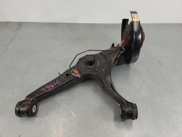 VOLKSWAGEN TRANSPORTER 2015-2024 LEFT REAR TRAILING ARM T6, TRAILING ARM, W/ HUB