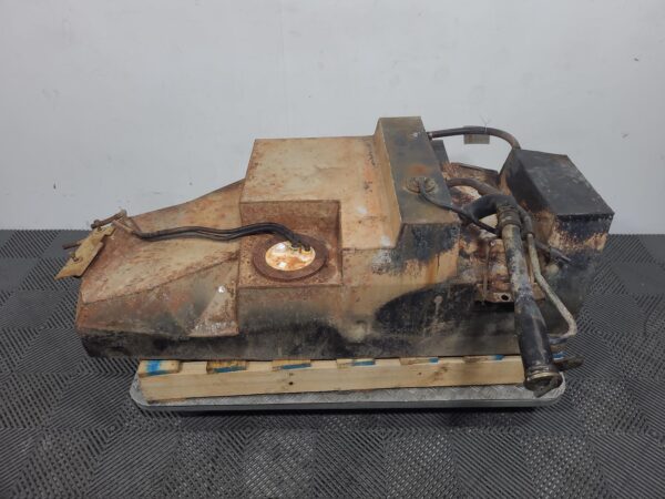 TOYOTA HILUX 2005-2015 FUEL TANK DIESEL, 02/05-08/15 - Image 3