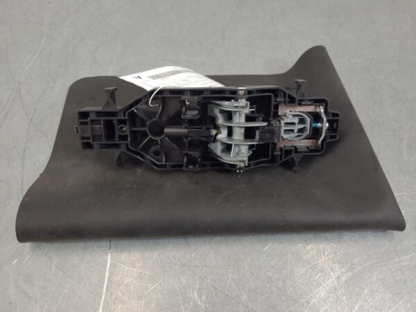 VOLKSWAGEN TRANSPORTER 2015-2024 DOOR HANDLE LH REAR, OUTER, COLOUR CODED, T6, 0 - Image 4