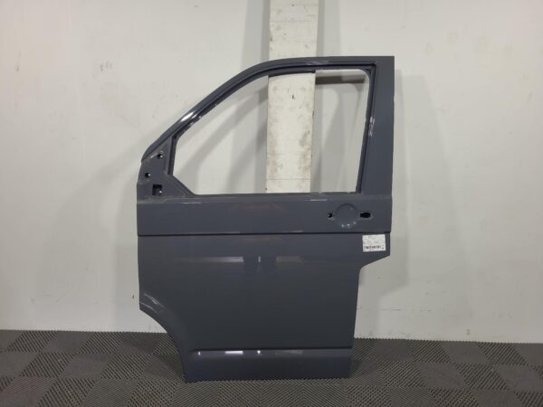 VOLKSWAGEN TRANSPORTER 2015-2024 LEFT FRONT DOOR T6, 07/15-08/24