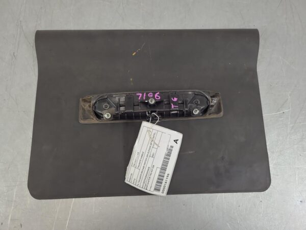 VOLKSWAGEN TRANSPORTER 2015-2024 TAILGATE HANDLE T6, TAILGATE RELEASE SWITCH (ON - Image 4