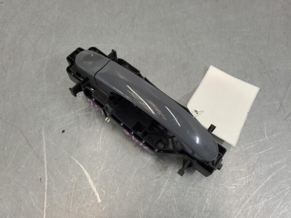 VOLKSWAGEN TRANSPORTER 2015-2024 DOOR HANDLE LH REAR, OUTER, COLOUR CODED, T6, 0 - Image 2