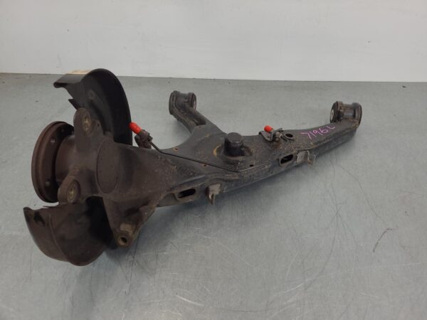 VOLKSWAGEN TRANSPORTER 2015-2024 LEFT REAR TRAILING ARM T6, TRAILING ARM, W/ HUB - Image 3