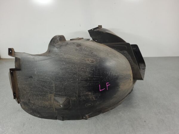 VOLKSWAGEN TRANSPORTER 2015-2024 LEFT GUARD LINER T6, 07/15-08/24 - Image 2