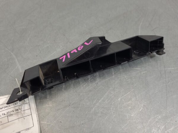 VOLKSWAGEN TRANSPORTER FRONT BAR BRKT/REINFORCEMENT BUMPER TO GUARD BRACKET (LH