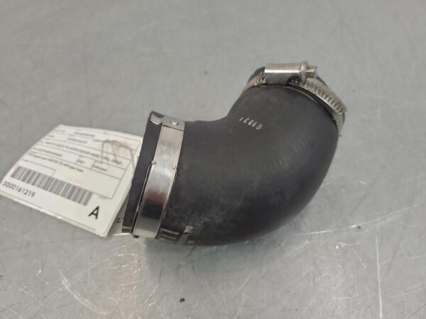 VOLKSWAGEN TRANSPORTER 2015-2024 INTERCOOLER T6, THROTTLE BODY TO INTERCOOLER HO - Image 2