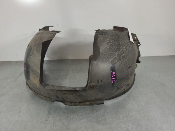 VOLKSWAGEN TRANSPORTER 2015-2024 LEFT GUARD LINER T6, 07/15-08/24