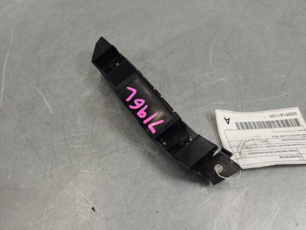 VOLKSWAGEN TRANSPORTER FRONT BAR BRKT/REINFORCEMENT BUMPER TO GUARD BRACKET (LH - Image 3