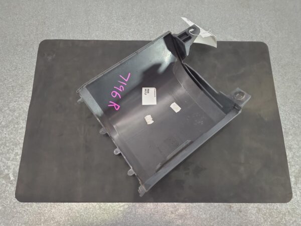 VOLKSWAGEN TRANSPORTER 2015-2024 REAR BUMPER BUMPER BAR (RH SIDE), COLOUR CODED, - Image 17