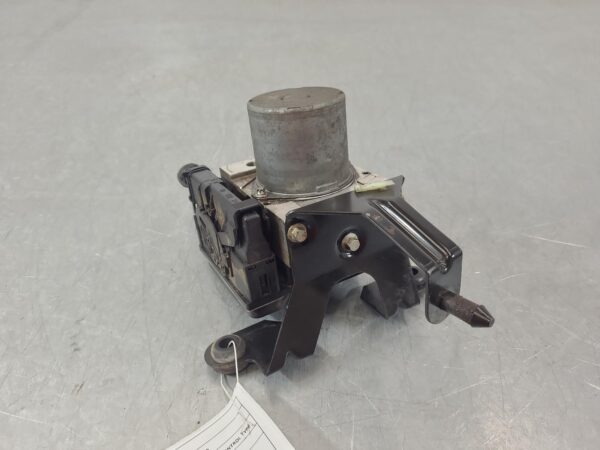 FORD TRANSIT 2011-2014 ABS PUMP/MODULATOR VM, FWD, P/N CC112C405AA, W/ STABILITY - Image 3