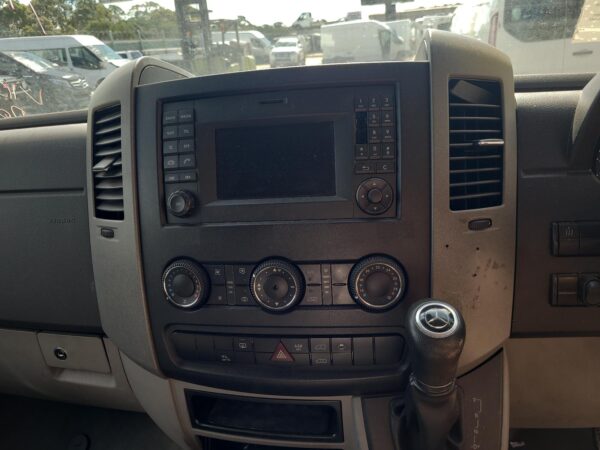 MERCEDES SPRINTER 2009-2018 ENGINE 2.1L Diesel 7 Speed Automatic - Image 21