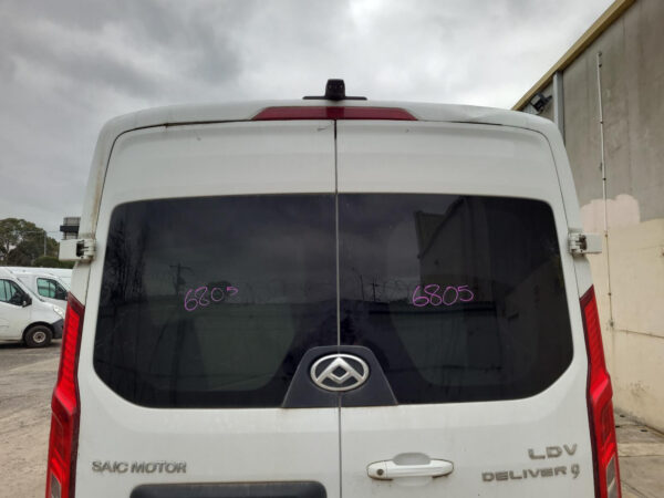 LDV DELIVER 9 07/2020-2024 HIGH LEVEL STOPLIGHT - Image 66