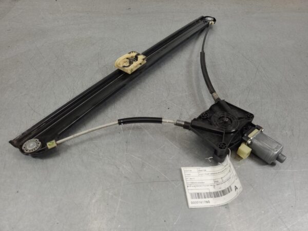 VOLKSWAGEN CRAFTER 2017-2026 RIGHT FRONT WINDOW REG/MOTOR SY1, 08/17- - Image 6
