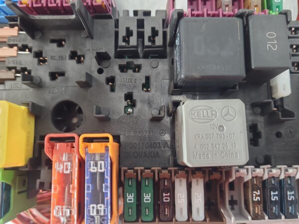 MERCEDES SPRINTER 2018-2026 FUSE BOX VS30, 05/18- - Image 17