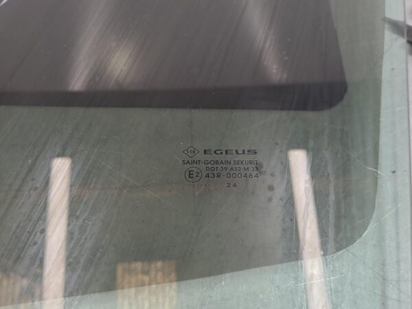 RENAULT TRAFIC 2015-2026 LEFT FRONT DOOR WINDOW X82, 01/15- - Image 6